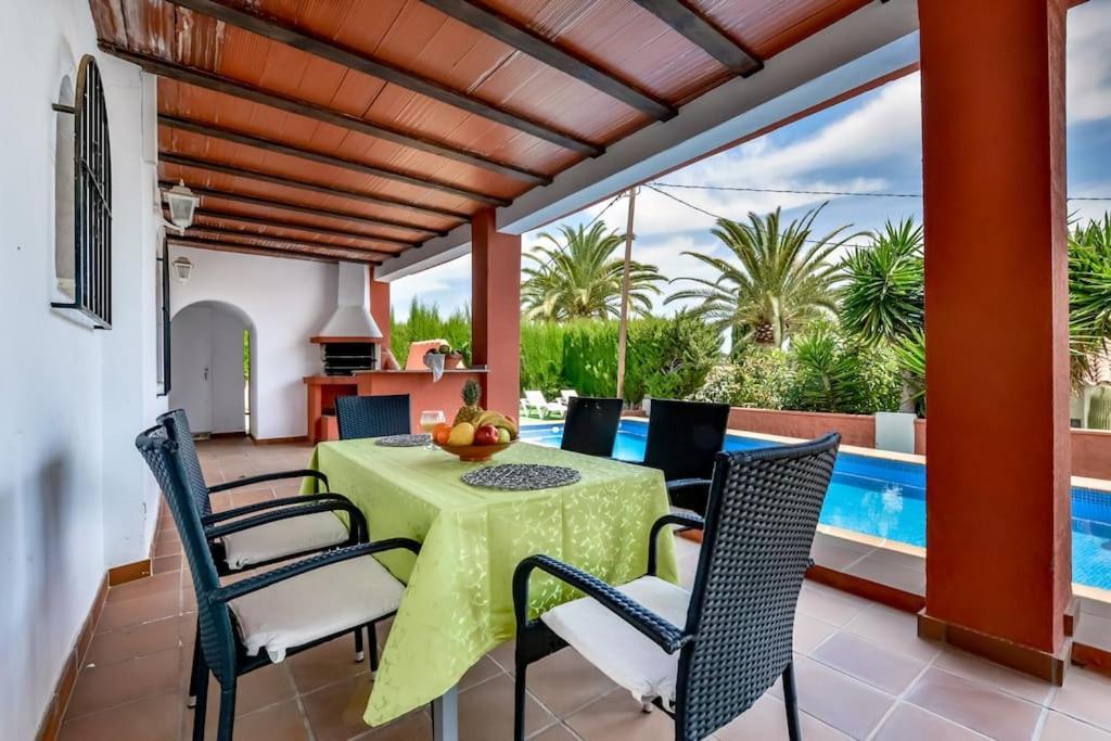 Villas Guzman - Mouna Calp Exterior foto